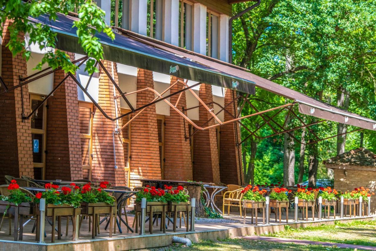 Zichy Park Hotel Bikács Exterior foto